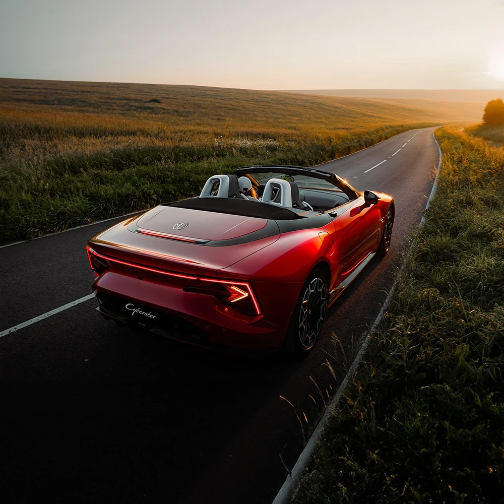 autojunek mg roadshow cyberster